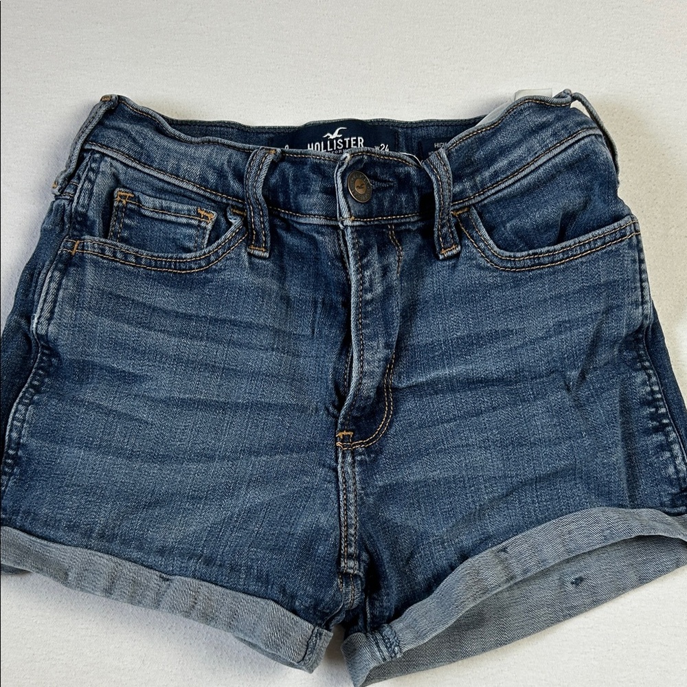 Hollister Blue Denim High Rise Shorts 3” size 0 w24 cuffed hem, advanced stretch